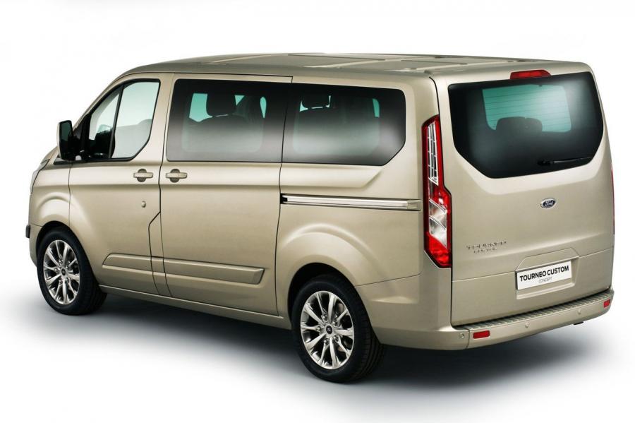  Ford Transit Tourneo Custom Concept 2012 года  (фото 19 из 24)